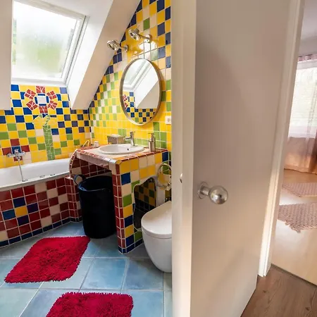 Apartma Vester - Large 3-bedroom Near Apartmán *