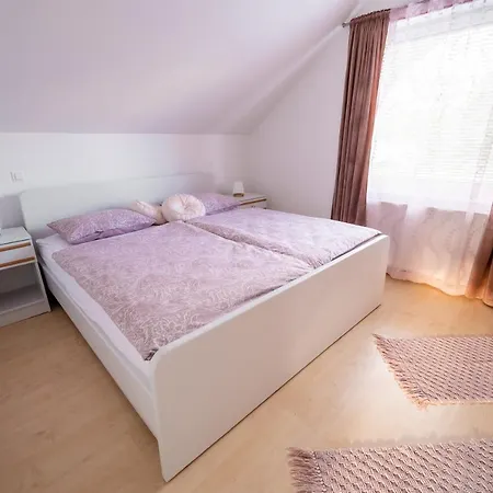 Apartma Vester - Large 3-bedroom Near Bled