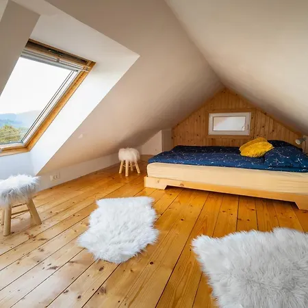 Apartma Vester - Large 3-bedroom Near Apartmán *