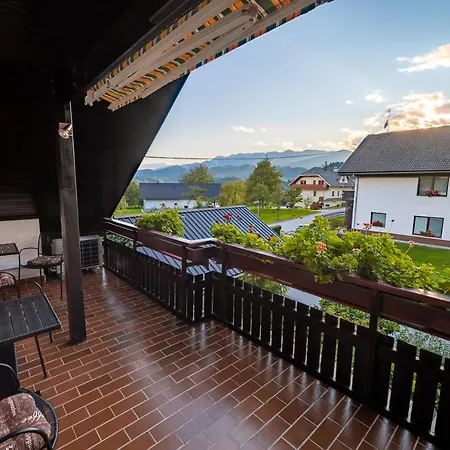 Apartma Vester - Large 3-bedroom Near