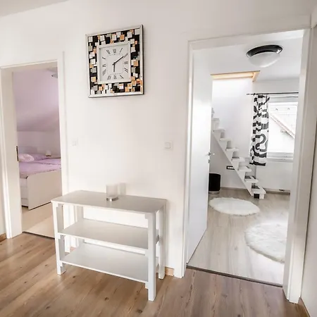 Apartma Vester - Large 3-bedroom Near * Bled