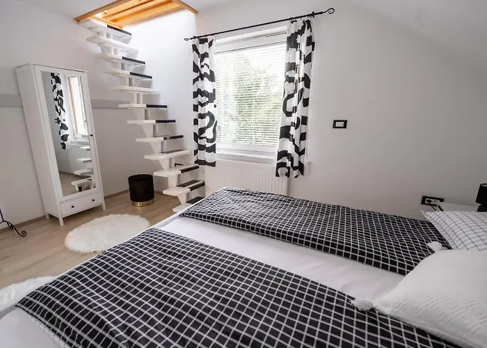 Apartamento Apartma Vester - Large 3-bedroom Near *