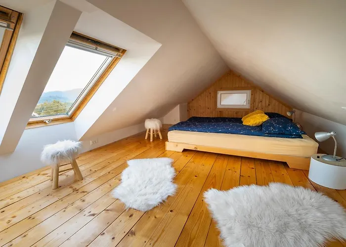 Apartma Vester - Large 3-bedroom Near アパート *