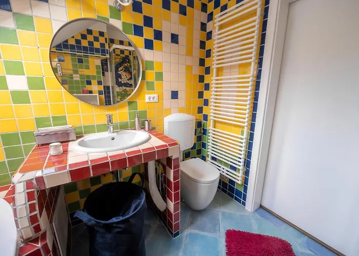 Apartma Vester - Large 3-bedroom Near アパート