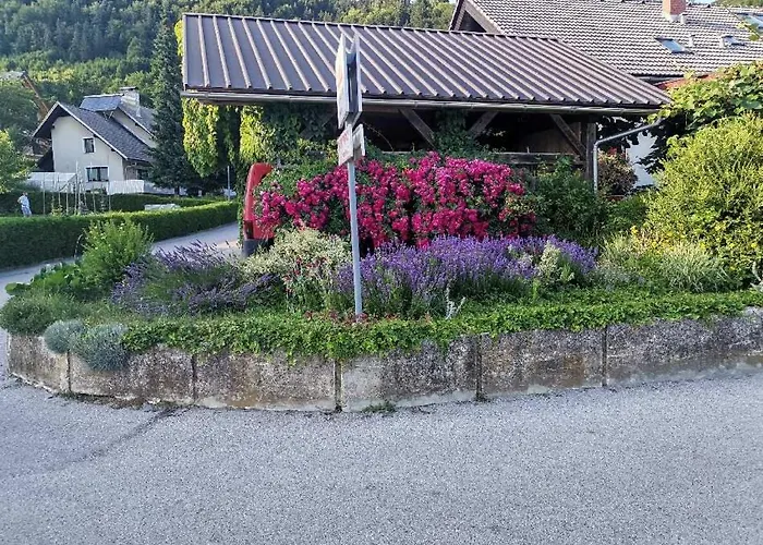 Apartma Vester - Large 3-bedroom Near *