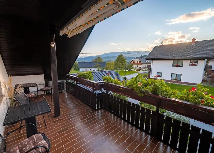 Apartma Vester - Large 3-bedroom Near